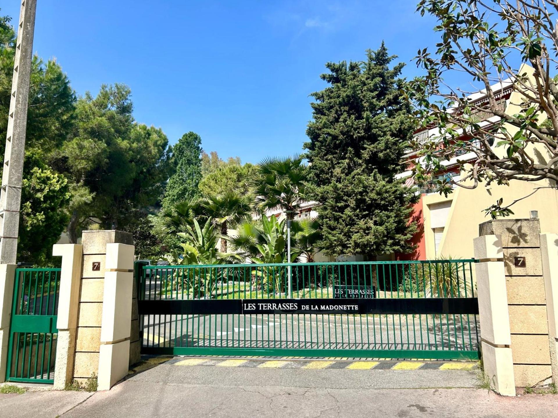 Appartement Luxe - 3 Pieces Avec Vue Mer, Piscine Et Tennis Niza Exterior foto